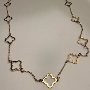 Elegant Gold Clover Necklace